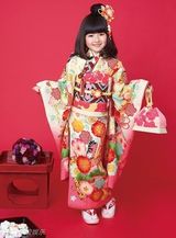 组图：日本10岁萝莉小林星兰和服造型优雅可爱