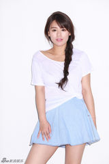 组图：马思纯花样时尚大片 演绎纯萝莉柔美女神