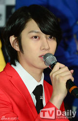 组图：Super Junior巡演记者会 十人十色惹眼