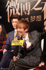 组图：微博之夜专访 郭敬明给杨幂封大红包
