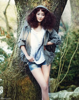 组图：徐孝琳春装写真 大展休闲时尚