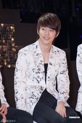 组图：BoyFriend首度赴台 六子化身歌迷最佳男友