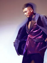 组图：杨烁碰撞梦幻光影 彰显神秘王者风范