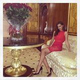 组图：C罗女友伊莲娜蓝颜多 搂裸男合影不避讳