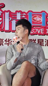 组图：《爱情回来了》陈赫自称像小贤也像子乔