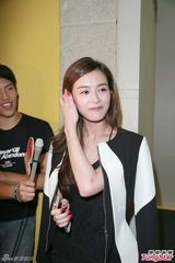 组图：经纪人黄柏高生日 杨千嬅等群星到贺