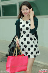 组图：TVB16位港姐候选亲和露面美丽大方