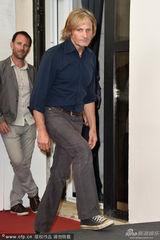 组图：《远离人类》亮相威尼斯 维戈-莫特森帅气