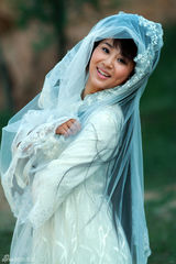 组图：杨紫【演员】《胭脂霸王》造型另类 尝试夸张表演