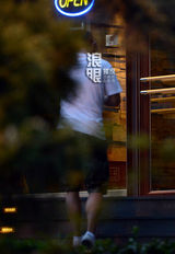 独家：吴京喜得儿子 约好友大撮饺子庆祝