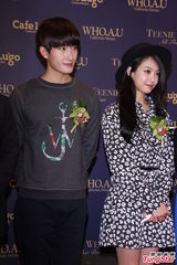 组图：周觅Amber宋茜同台卖萌放电 人气高涨