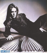 策划：浓妆不专属 看男歌手如何妖艳逆袭