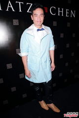 组图：陈豪否认与老婆冷战 刘心悠再演女鬼过癮