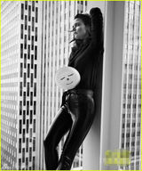 组图：前汤嫂凯蒂变身性感职业女郎 大展成熟美