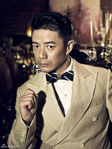 组图：段奕宏时尚大片 绅士微笑展熟男魅力