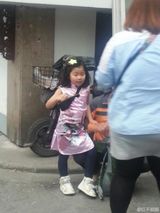 组图：韩版《爸爸》中国行 上海香港两地遭围观