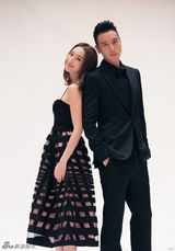 组图：张俪王阳明曝“情侣”写真秀甜蜜