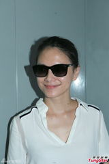 组图：李心洁素颜强颜欢笑 彭顺独自开溜逛街