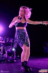 组图：Ellie Goulding演唱会引爆全场