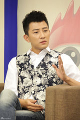 组图：张歆艺李光洁大左做客聊《绝爱》