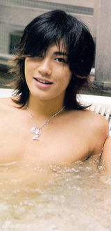 策划：庆赤西仁三十而立 带感裸图福利大放送