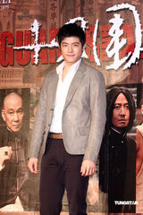 高清组图：《十月围城》台北首映 陈可辛全家走红毯