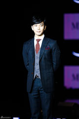 独家高清：韩团MBLAQ发新辑《BROKEN》化身暖男