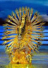 组图：邓玉华汪正正做客《回声嘹亮》讲时代记忆