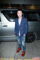 组图：经纪人黄柏高生日 杨千嬅等群星到贺