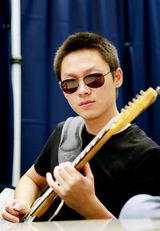 [爱拍Vol.23]梁博日本摇滚行：让我活在音乐里