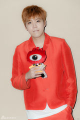 组图：对话FTIsland李洪基 想与五月天合作