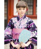 组图：日美混血嫩模走红 被誉日版奥黛丽赫本