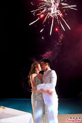 组图：钟镇涛婚礼晚宴玩跳绳 曾志伟张家辉嗨唱