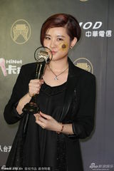 组图：陈建玮获得最佳台语男歌手奖