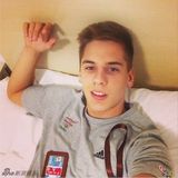 组图：最帅青奥冠军！97年小鲜肉走红撞脸比伯