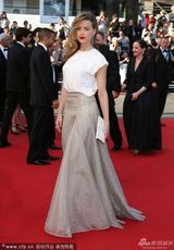 组图：戛纳Day7图片精选 巩俐落泪男神女神驾到