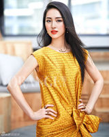 组图：董璇冷色调魅幻大片 时尚女王范儿