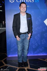 组图：嫩模Jessica否认恋安志杰 与男友哂甜蜜