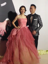 组图：徐若瑄摆酒吻老公 舒淇林心如林志玲剩女齐道贺