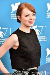 组图：开幕片《鸟人》发布 艾玛-斯通显霸气