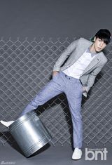 组图：韩团少年共和国写真 尽显青春魅力