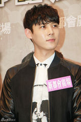 独家：徐康俊率Surprise香港会粉丝赞港女靓