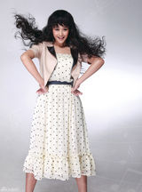 组图：海陆冷色写真烟熏出镜显叛逆