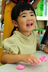 曹格儿女玩嗨：姐姐被玩具丑哭哥哥变怪兽