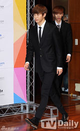 组图：韩星徐仁国VIXX任韩博览会宣传大使
