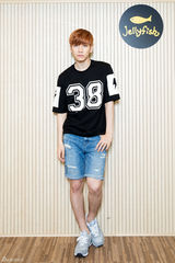 组图：对话韩团VIXX 喜欢周杰伦林俊杰