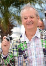 策划：裸奔弱爆！影节红毯九怪 囧脸露臀钻裙底