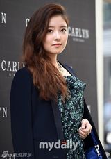 组图：BEG佳仁Clara等女星出席箱包品牌发布会