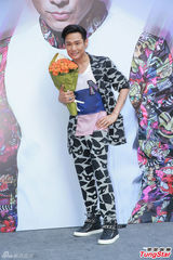 组图：红馆开唱邀旧爱到场 杜德伟物色新经纪人