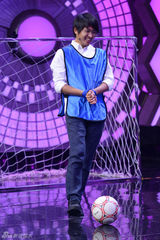 组图：郭敬明录快本临时换位 仍然遭遇“韩寒”